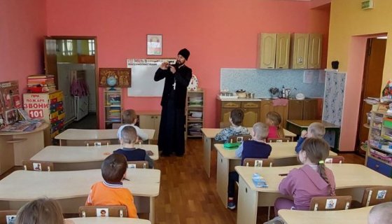 Беседу ведёт иерей Сергий Плетежов