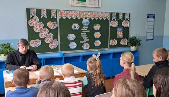Беседу ведёт протоиерей Евгений Межуев