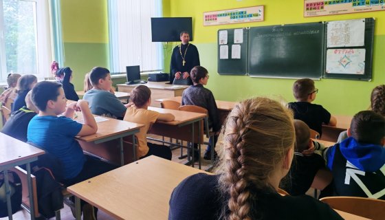 Беседу ведёт иерей Михаил Маркосян