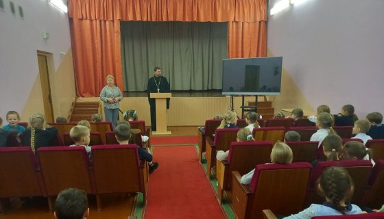 Беседу ведёт иерей Михаил Маркосян