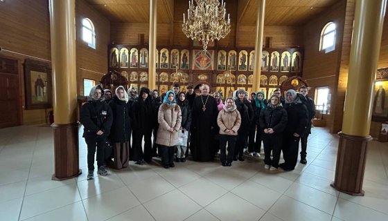 В храме 