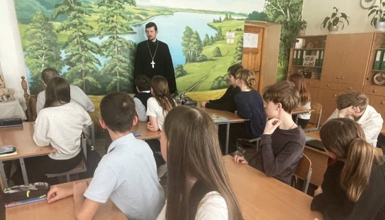 Беседу ведёт иерей Андрей Исаев