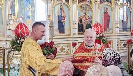 Цветы в подарок женщинам