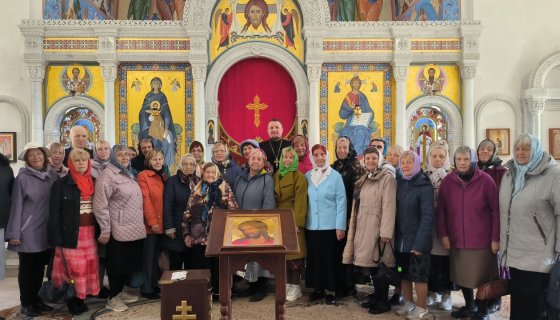 В храме
