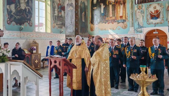 Молебен