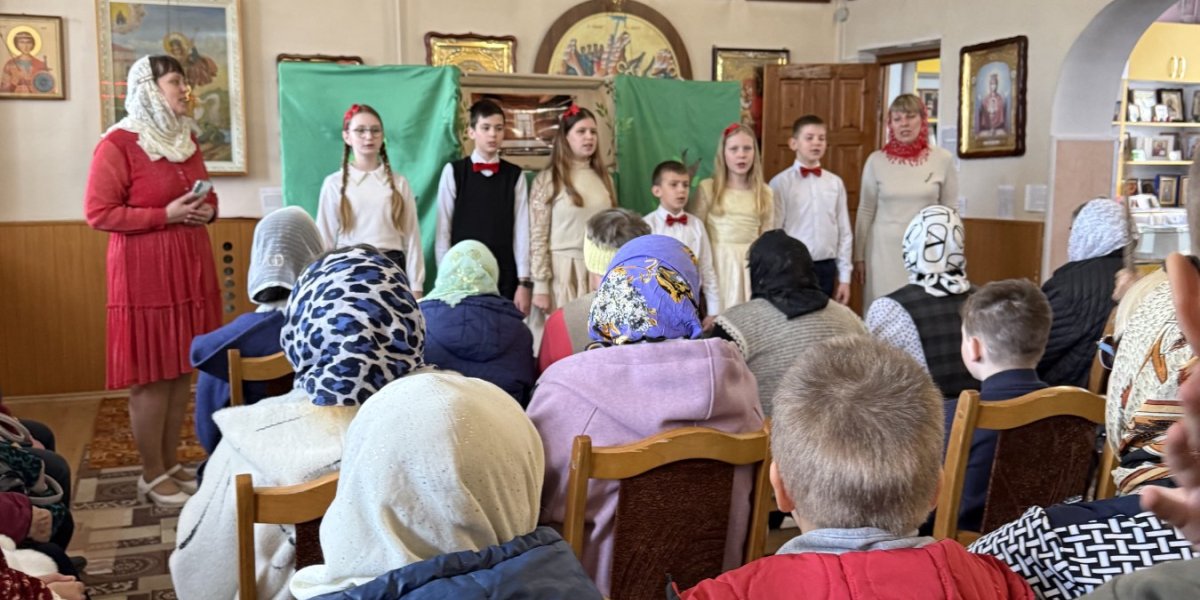 Во время спектакля