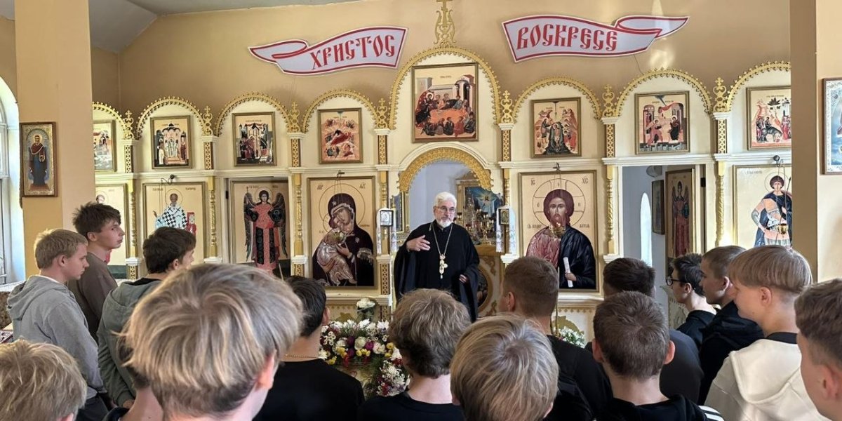 Беседу ведёт протоиерей Пётр Петрушенко