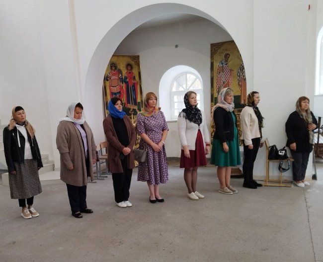 Молебен в храме святителя Василия Великого