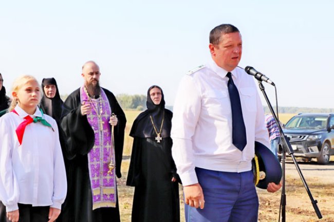 Во время церемонии захоронения