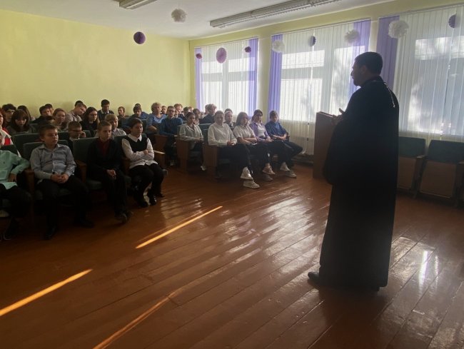 Беседу ведёт иерей Михаил Маркосян
