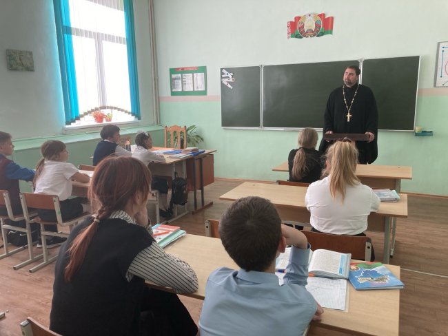 Беседу ведёт иерей Михаил Маркосян