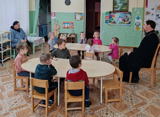 Беседу ведёт иерей Михаил Маркосян