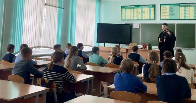 Беседу ведёт иерей Георгий Чичов