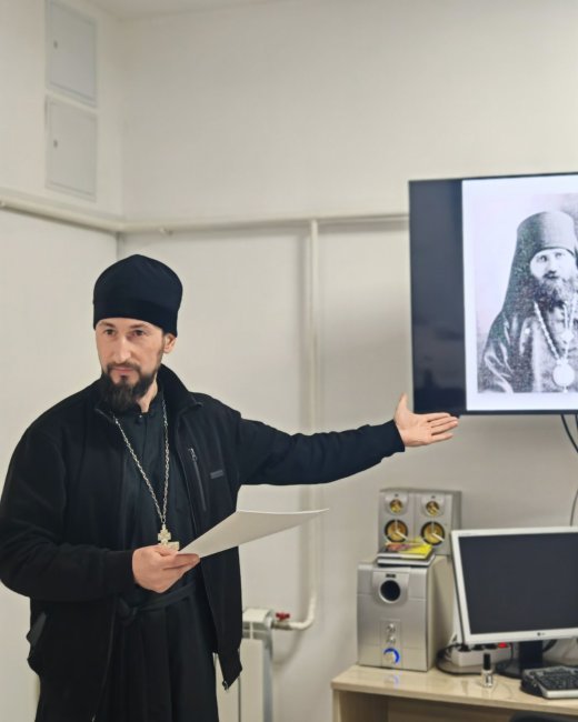 Беседу ведёт иерей Сергий Плетежов