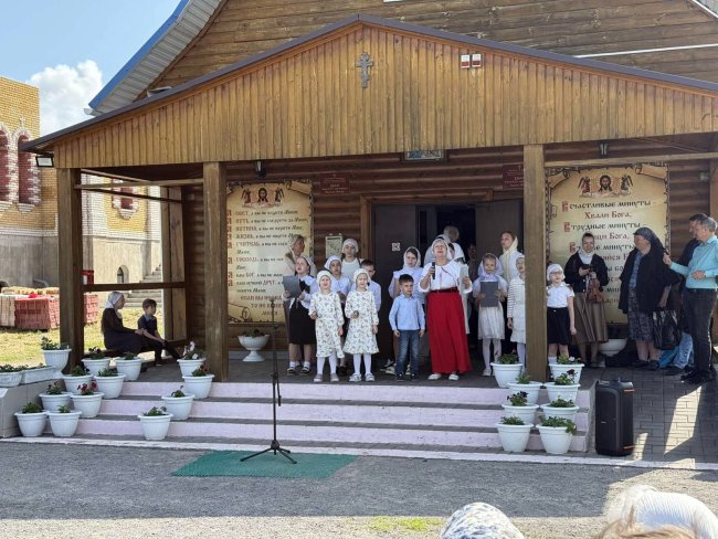 Выступление воскресной школы