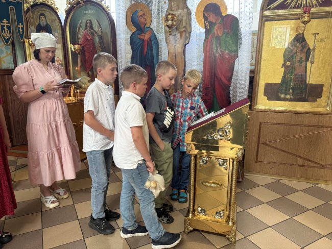 За чтением акафиста