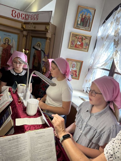 Помощь в храме
