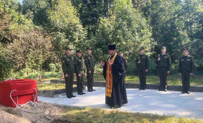 Литию совершает иерей Василий Терешков