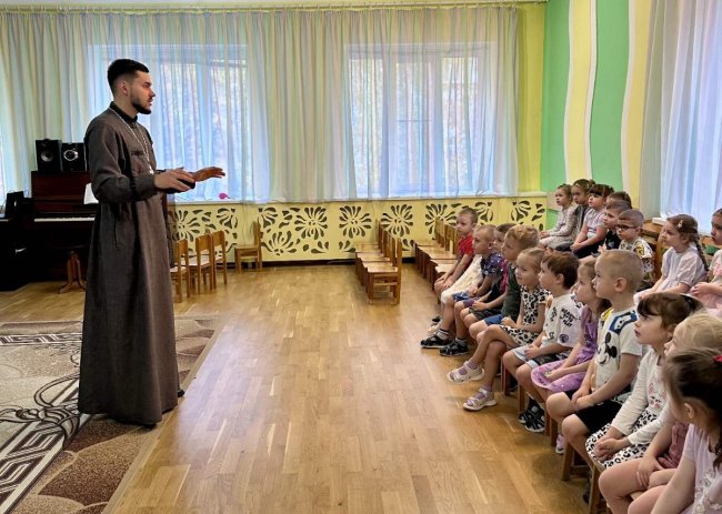 Беседу ведёт иерей Георгий Чичов