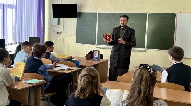 Беседу ведёт иерей Георгий Чичов