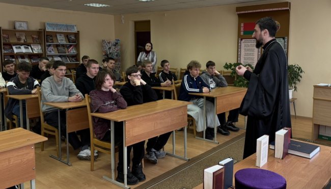 Беседу ведёт иерей Сергий Плетежов