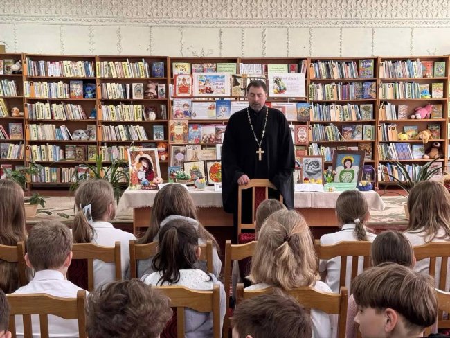 Беседу ведёт иерей Михаил Маркосян