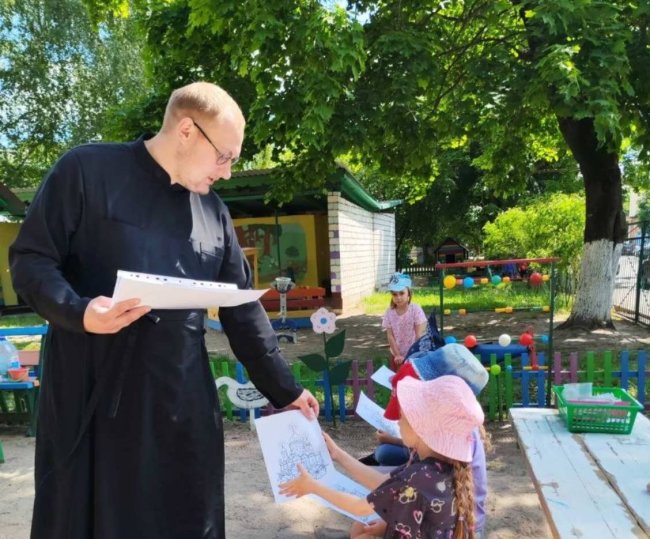 Раскраски в подарок